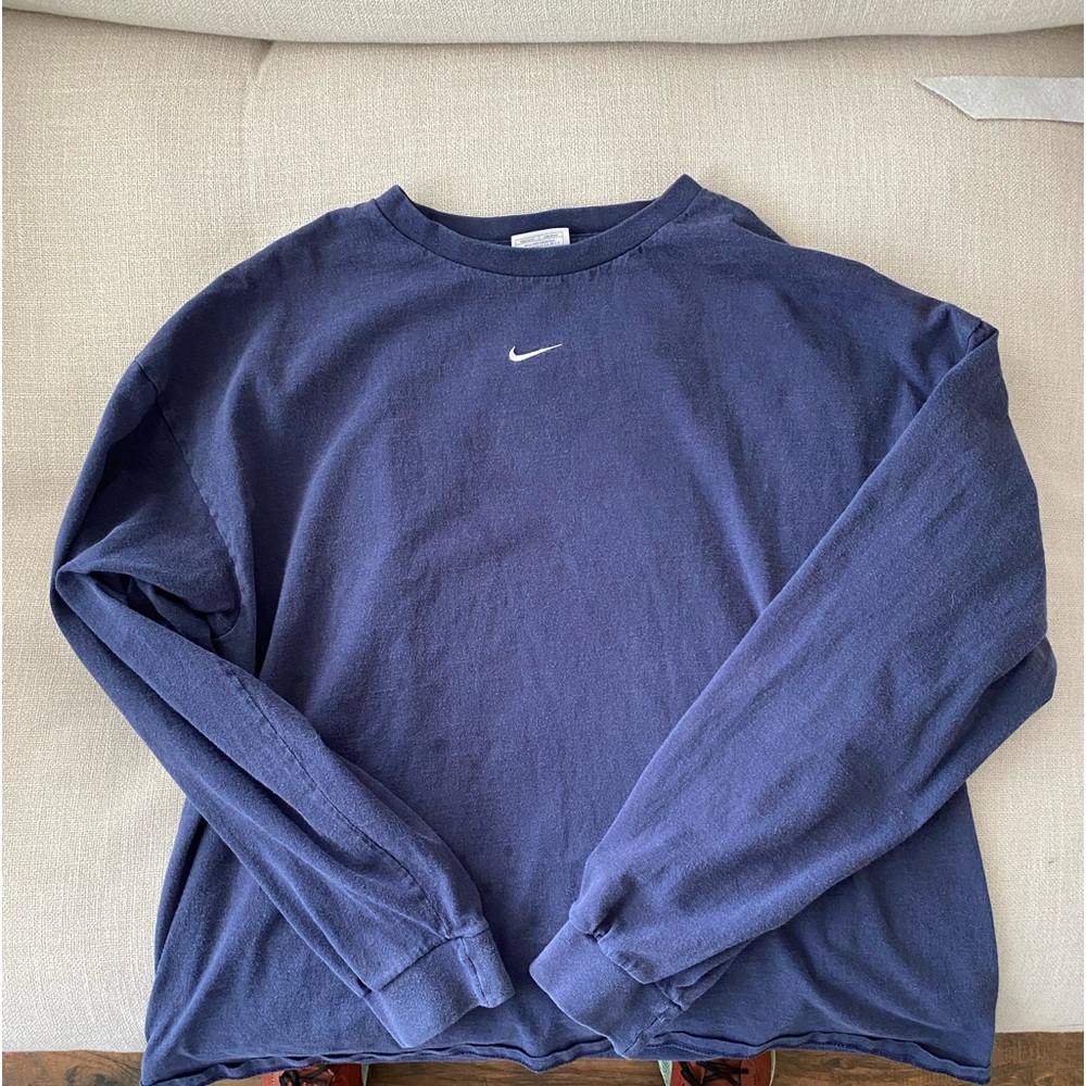 Vintage (2000s) Nike long sleeve